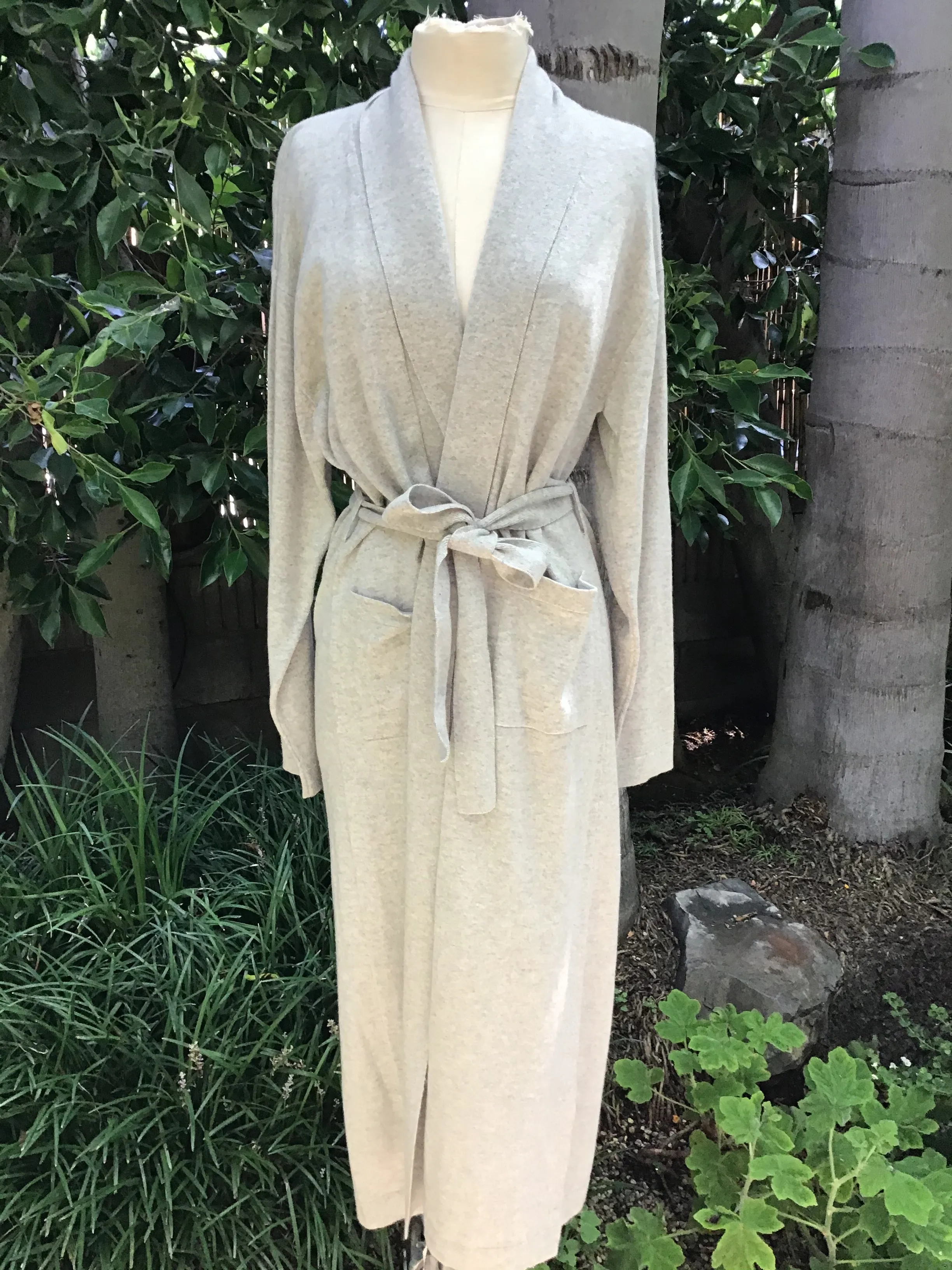Luxurious 100% Cashmere Heather Grey Robe - Soft, Stylish, and Cozy Elegance