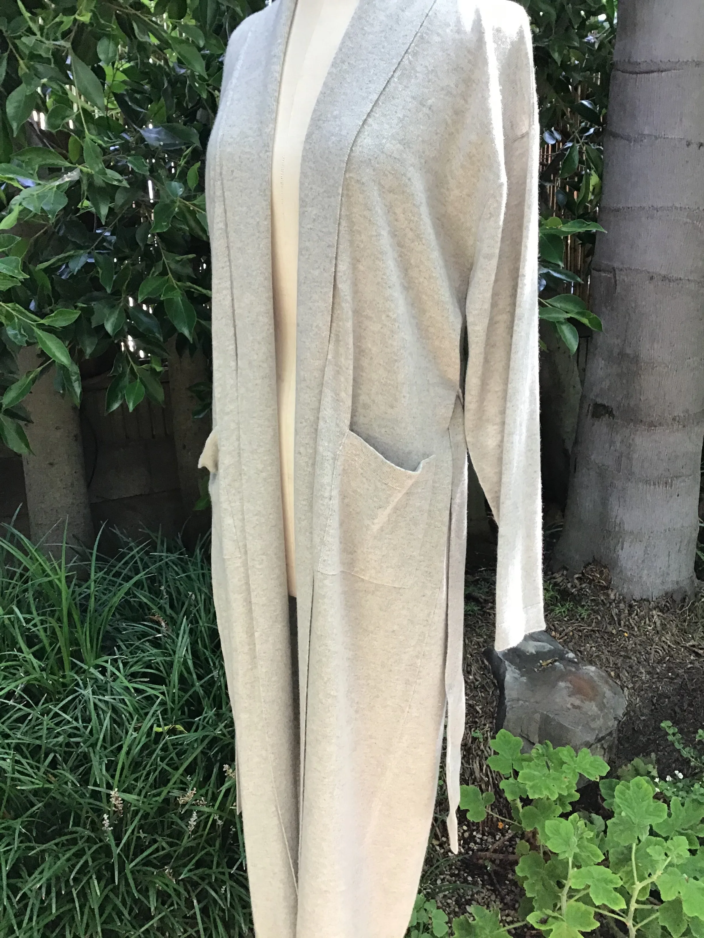 Luxurious 100% Cashmere Heather Grey Robe - Soft, Stylish, and Cozy Elegance
