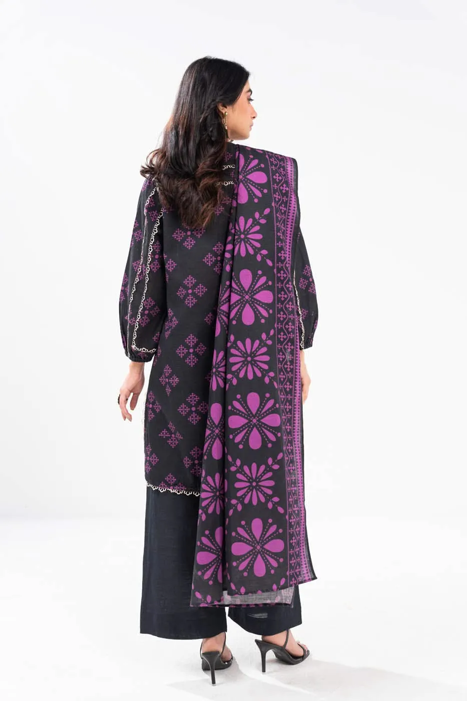 3 Piece Printed Khaddar Suit With Light Khaddar Dupatta