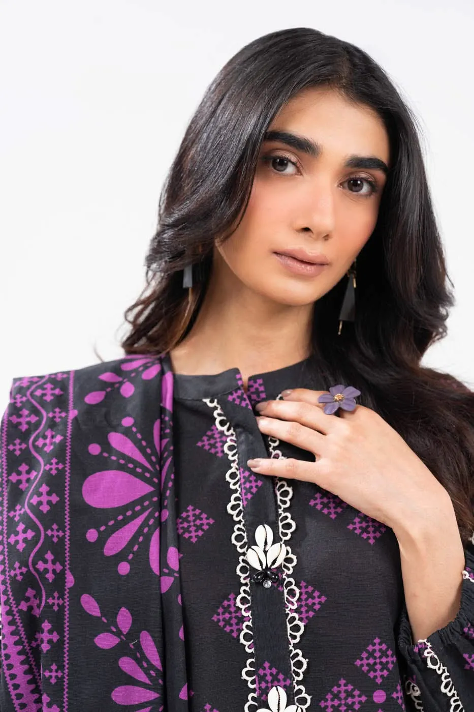 3 Piece Printed Khaddar Suit With Light Khaddar Dupatta