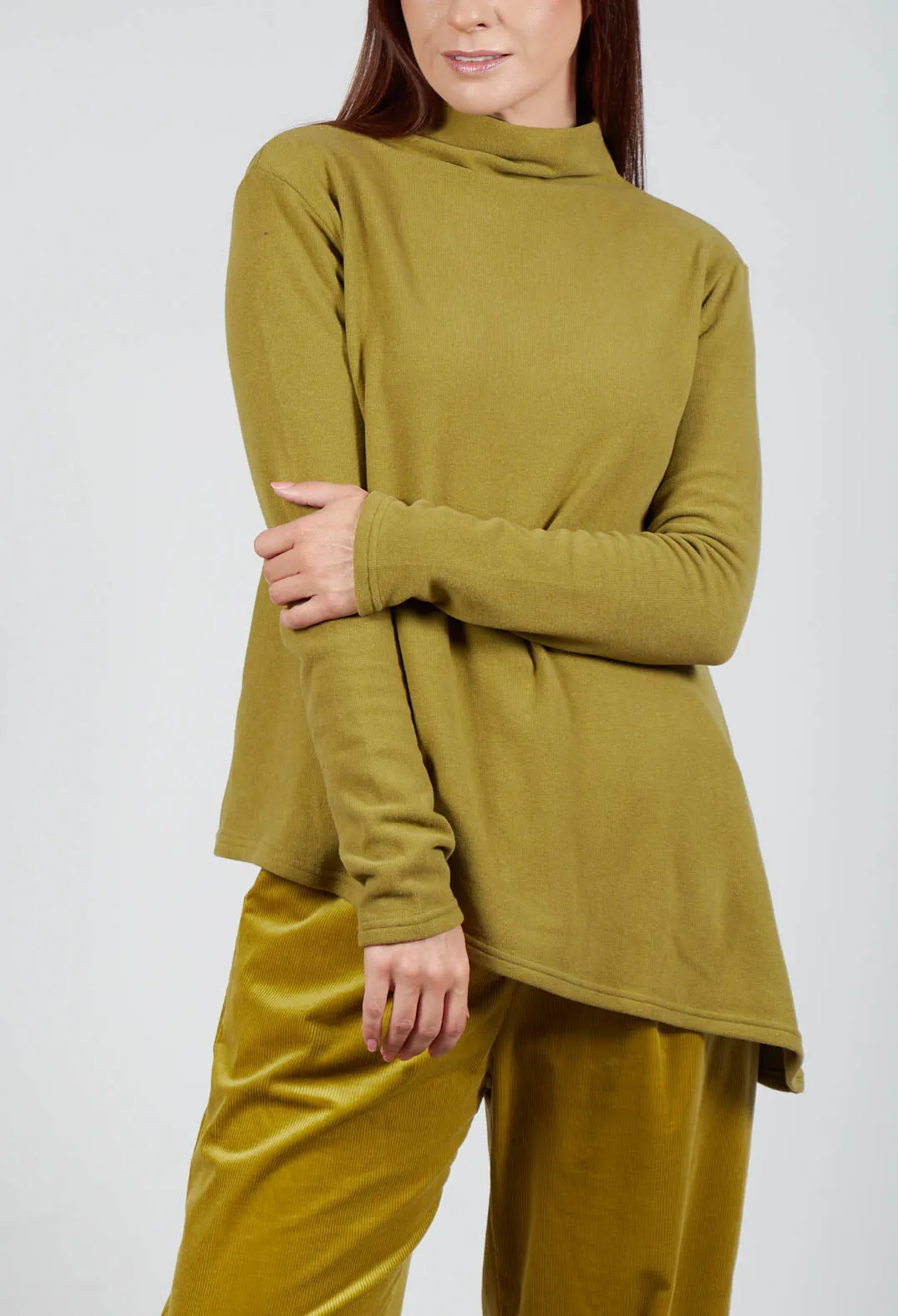 Asymmetric Jumper in Oliva