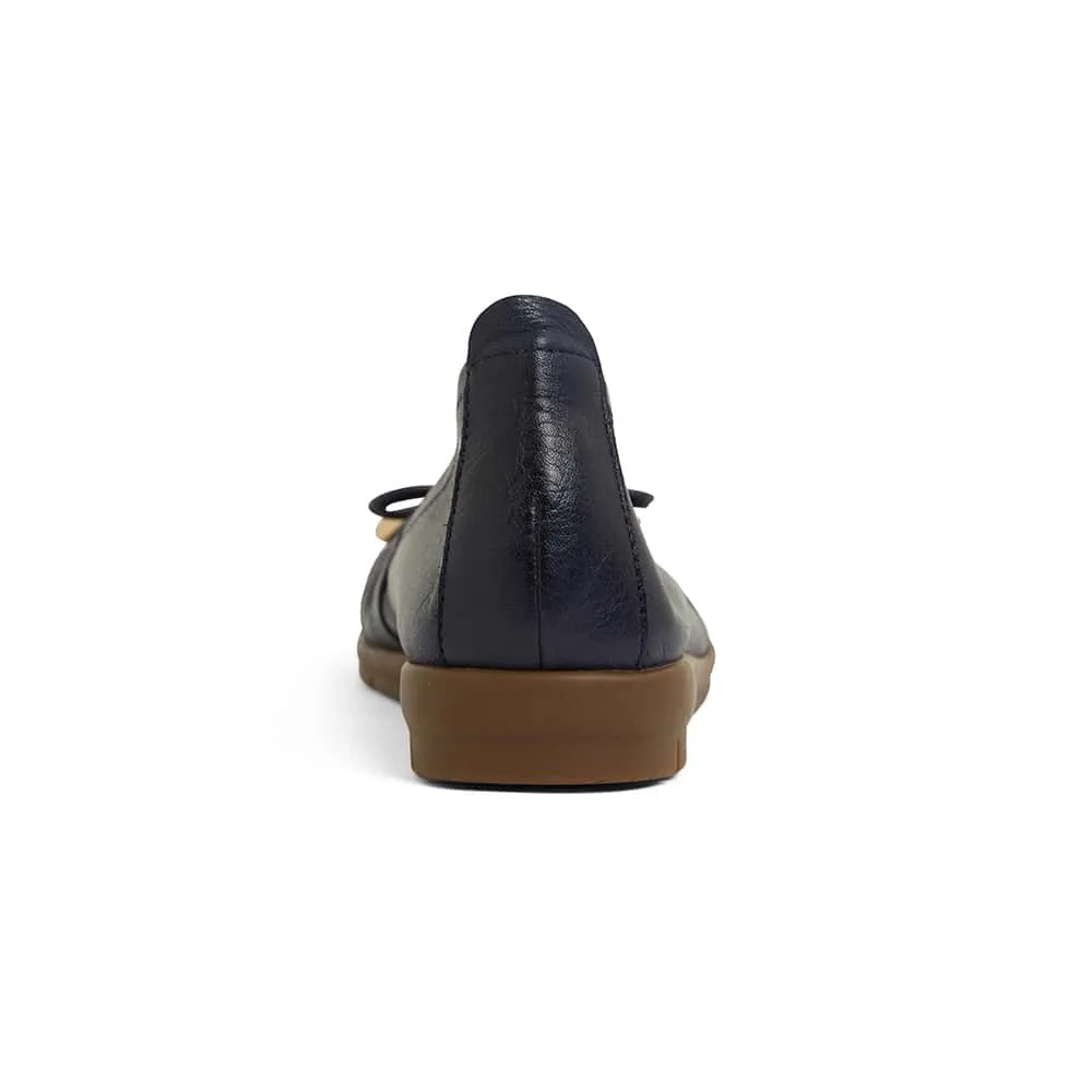 Barton Flat in Navy Leather