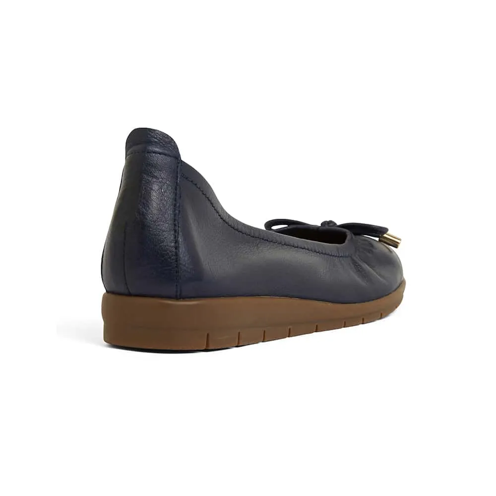 Barton Flat in Navy Leather