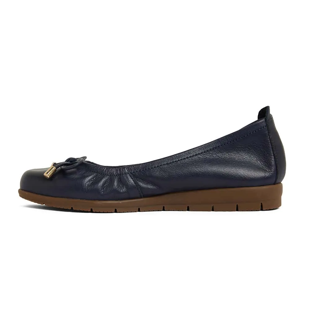 Barton Flat in Navy Leather