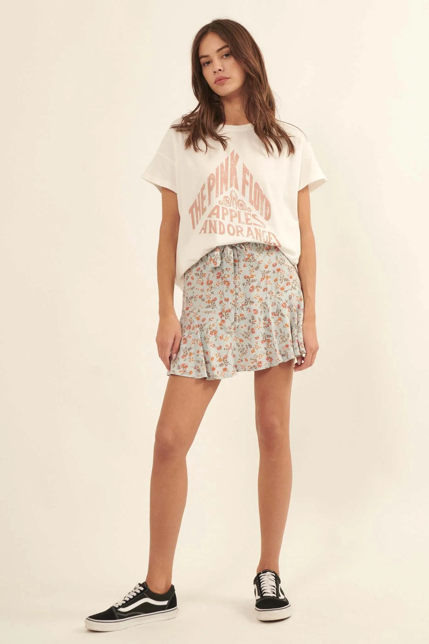 Daydream Bouquet Belted Floral Skort