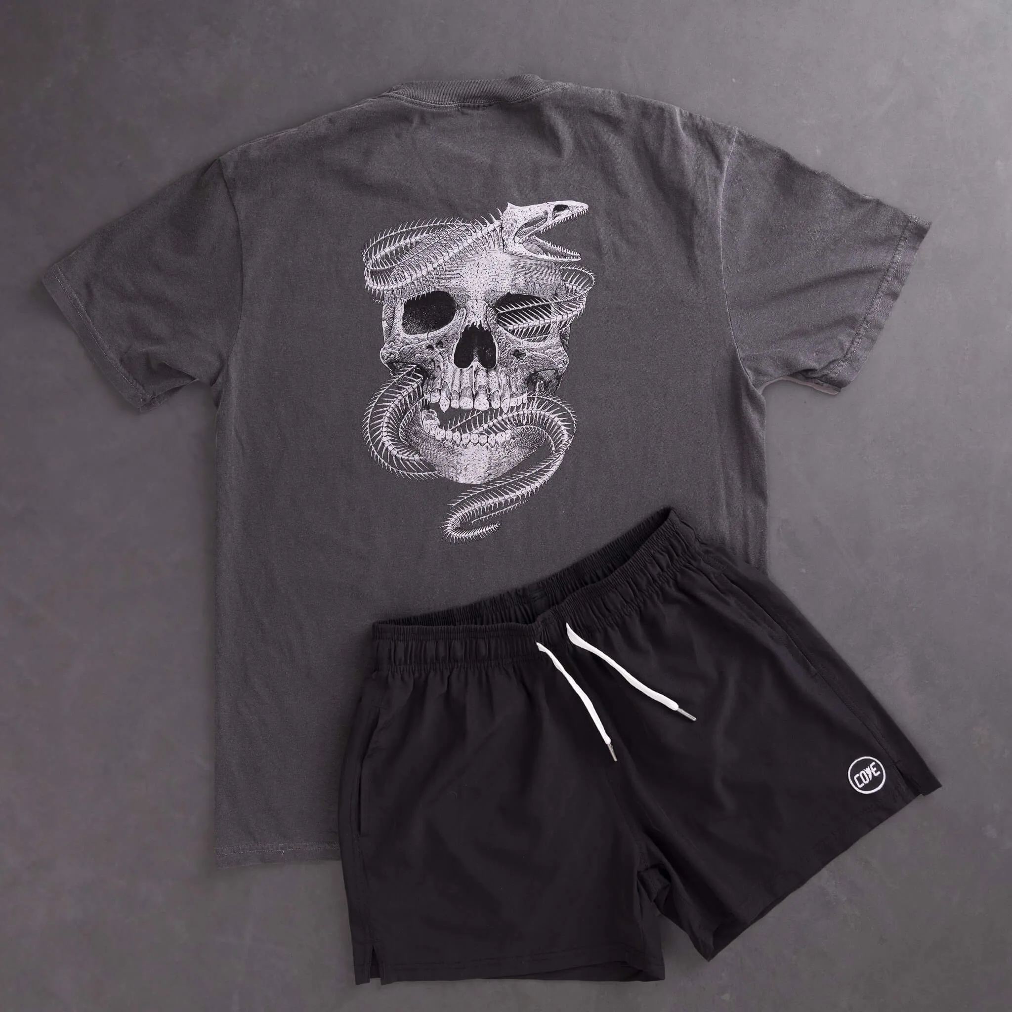 Eel Skull Tee - Pepper
