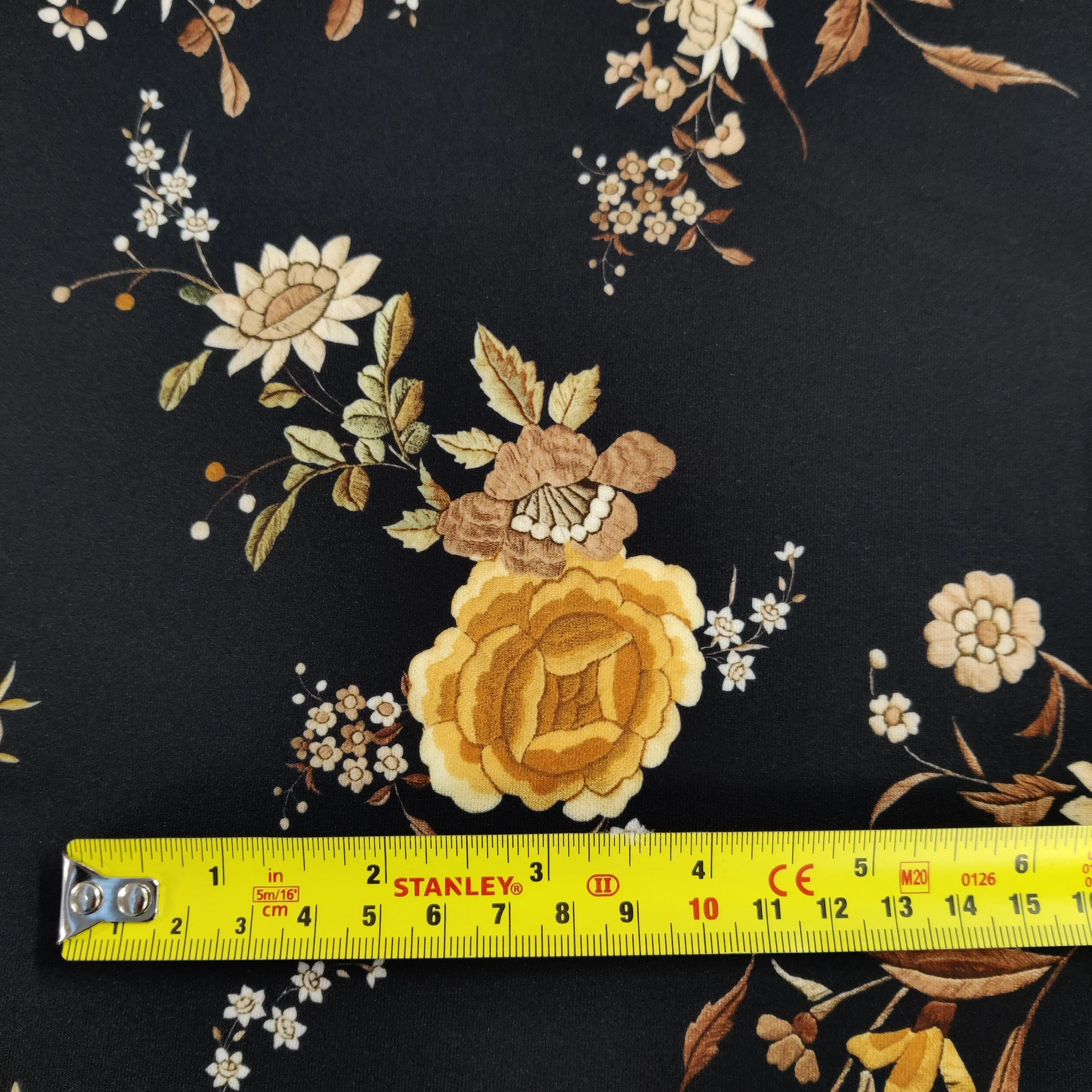 FS849 Black Floral