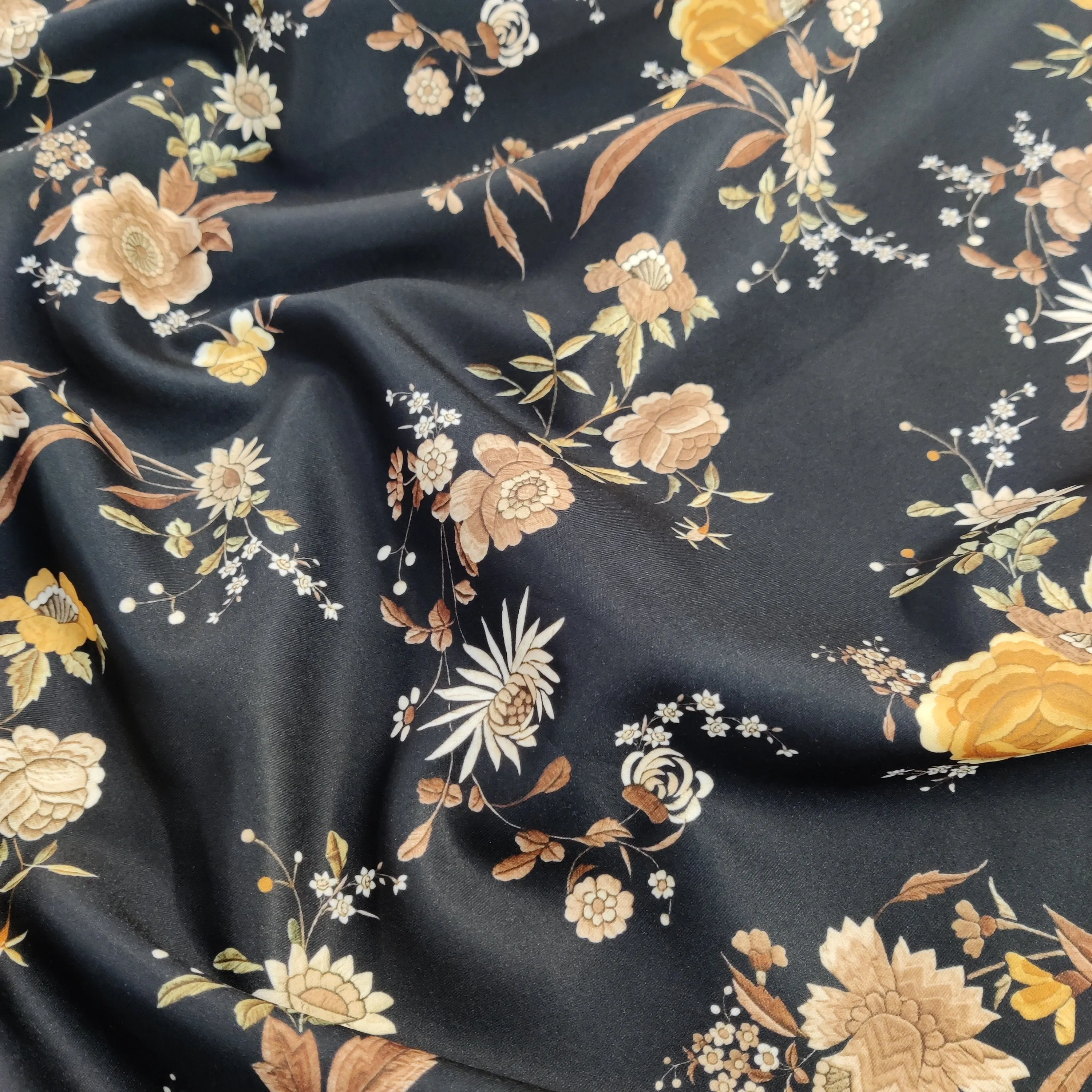 FS849 Black Floral