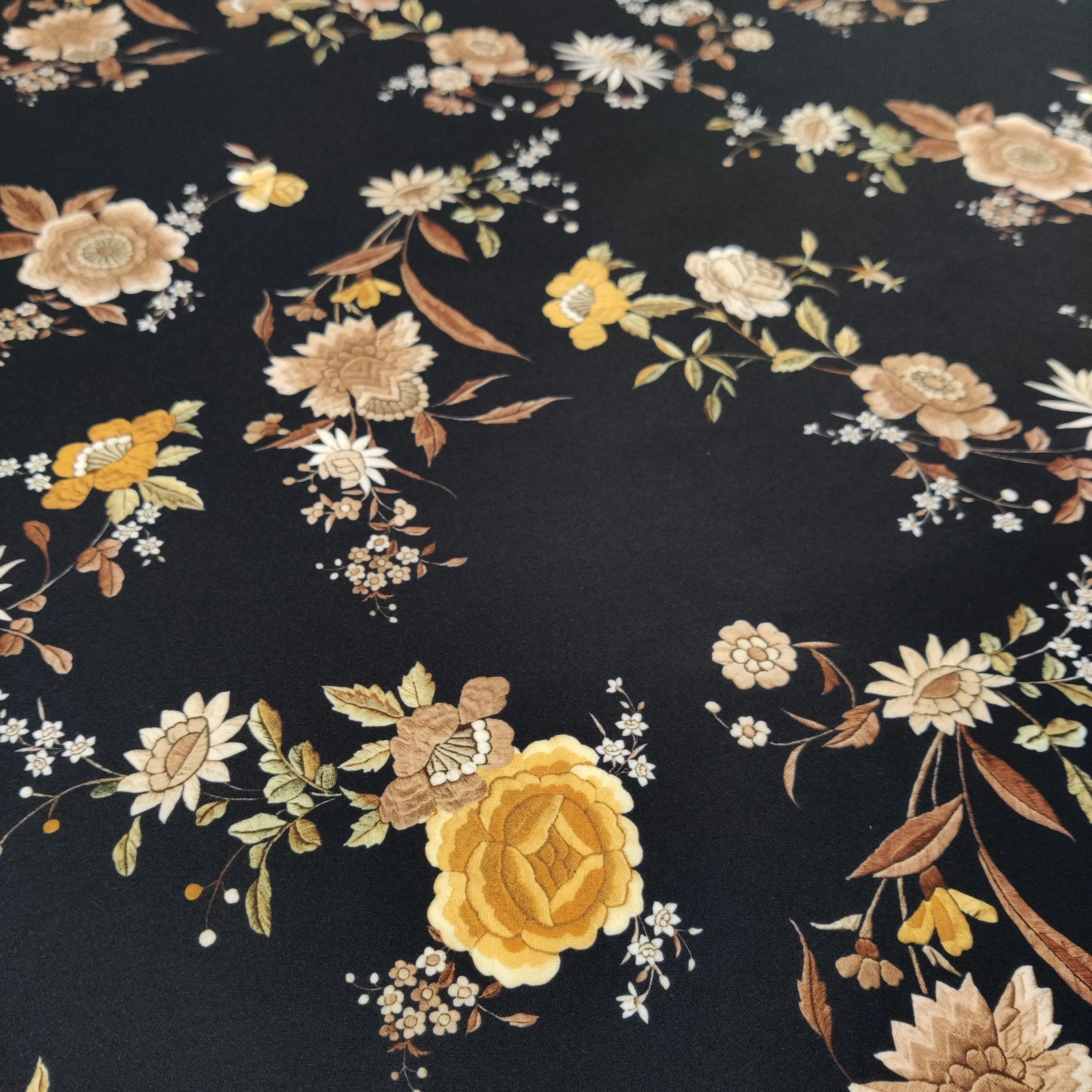 FS849 Black Floral