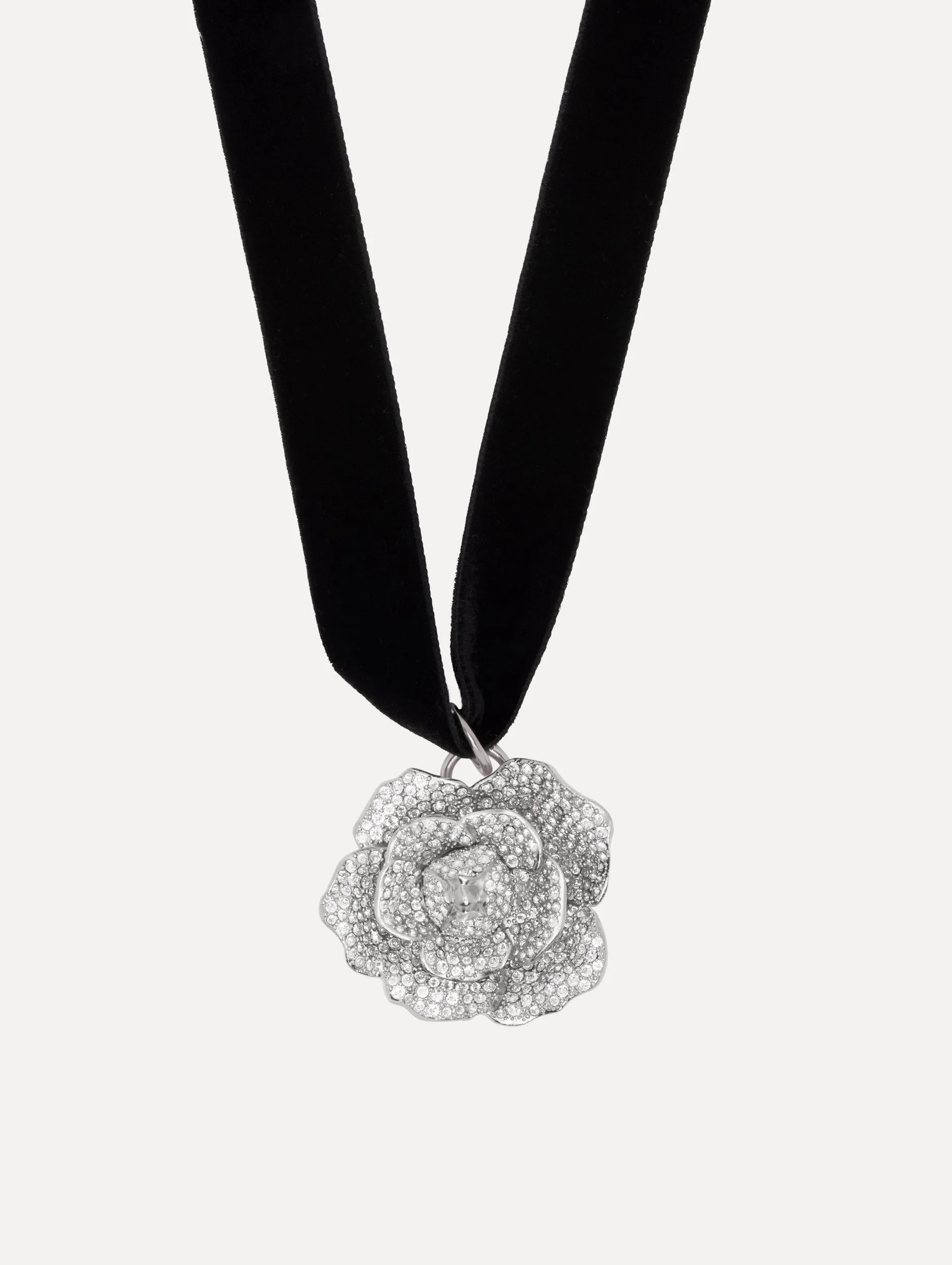 Gardenia Pendant Velvet Necklace