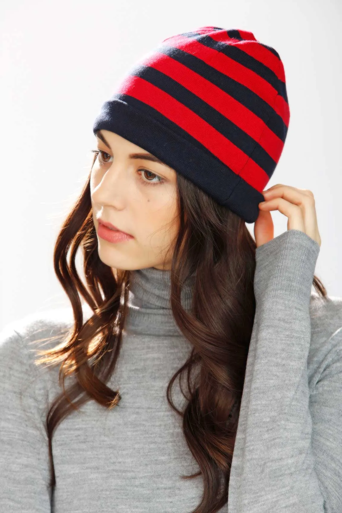 Gene Reversible 4-Way Hat – Red/Navy