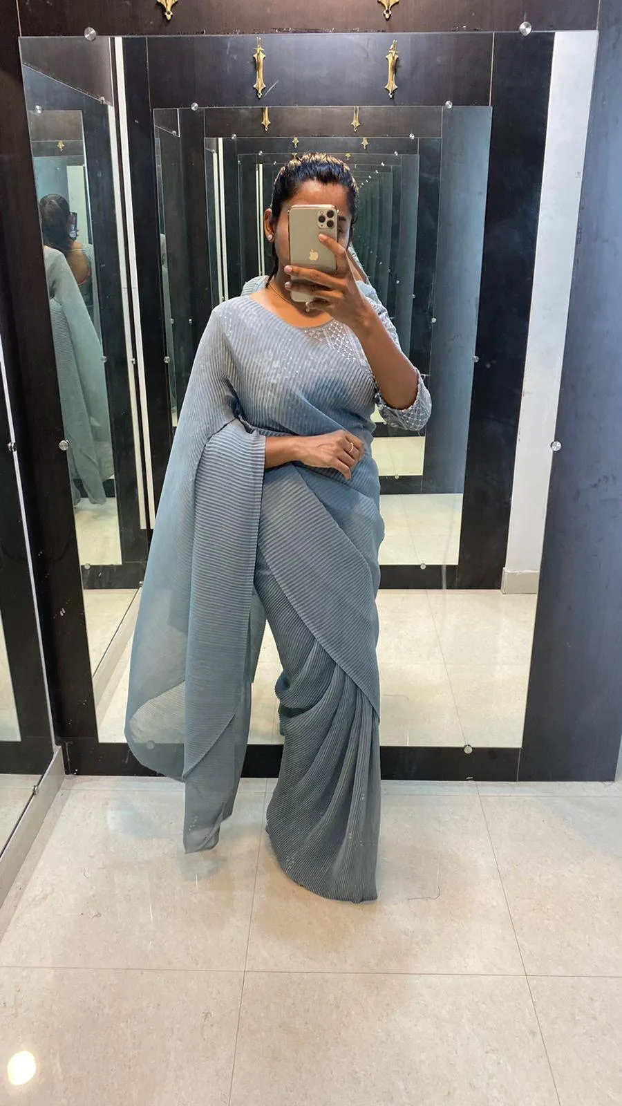 Grey crushed saree with ready to wear Blouse