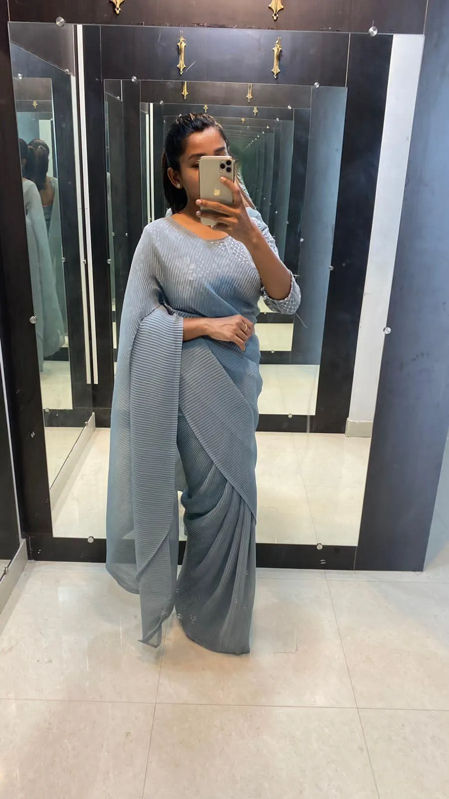 Grey crushed saree with ready to wear Blouse