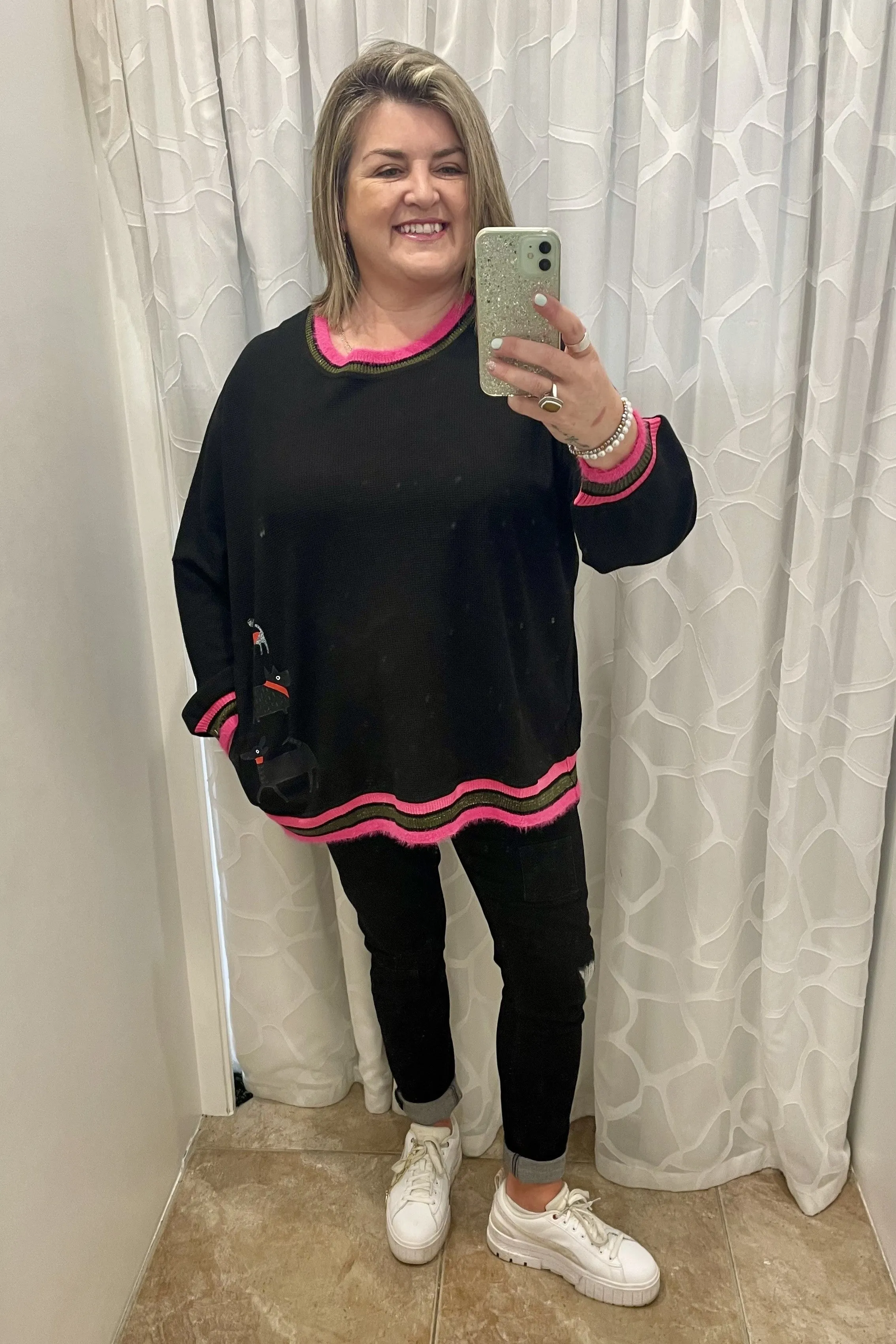 JW24-133A Jellicoe Exclusive Snuffle Sweatshirt - Cozy & Unique Design