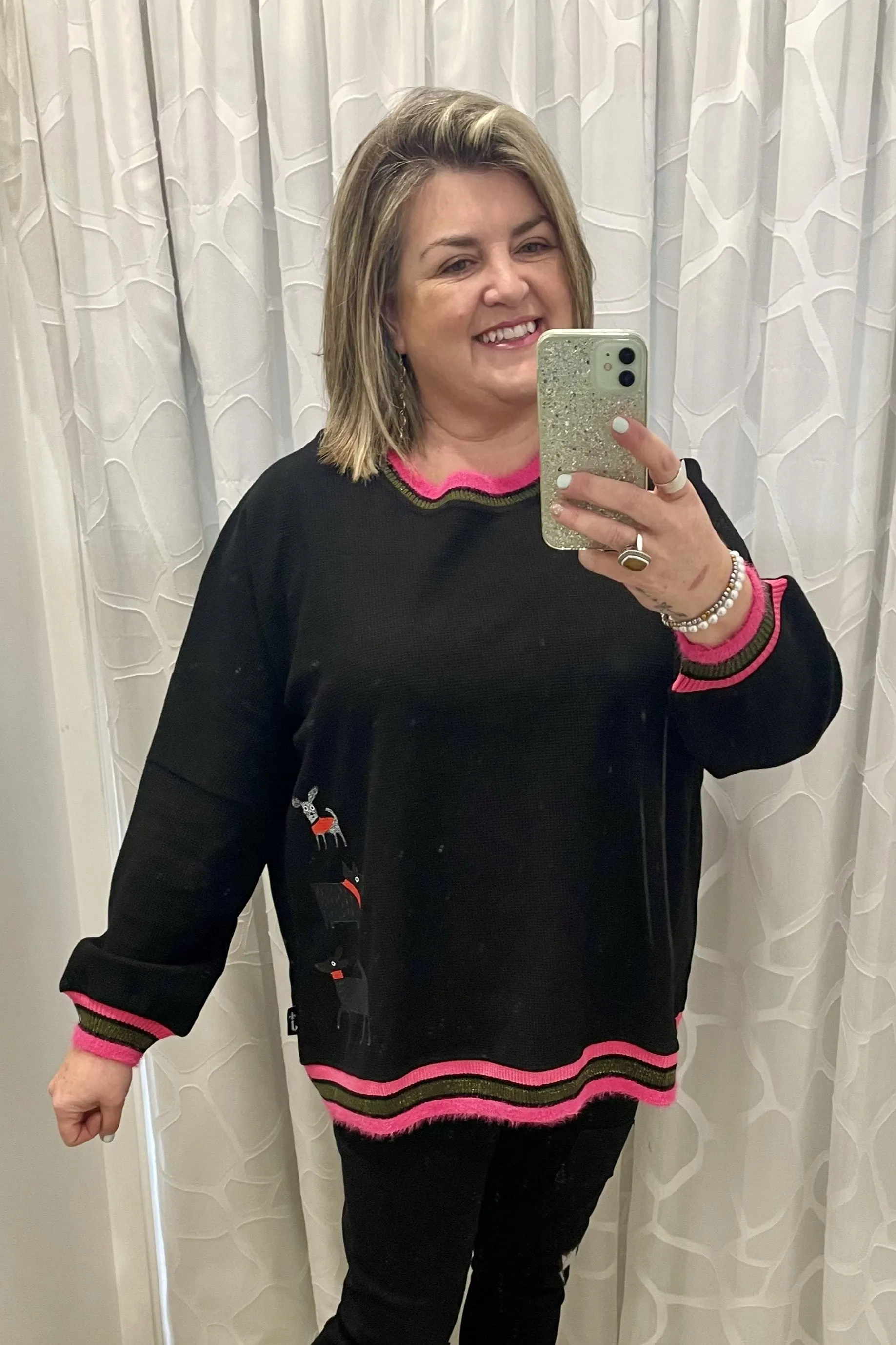 JW24-133A Jellicoe Exclusive Snuffle Sweatshirt - Cozy & Unique Design
