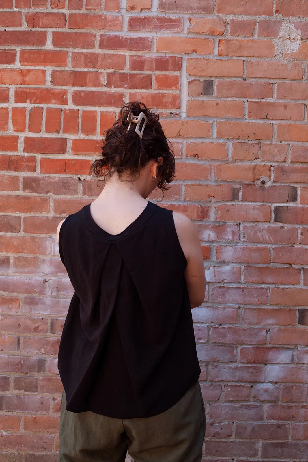 Pacifica Top in Black Linen