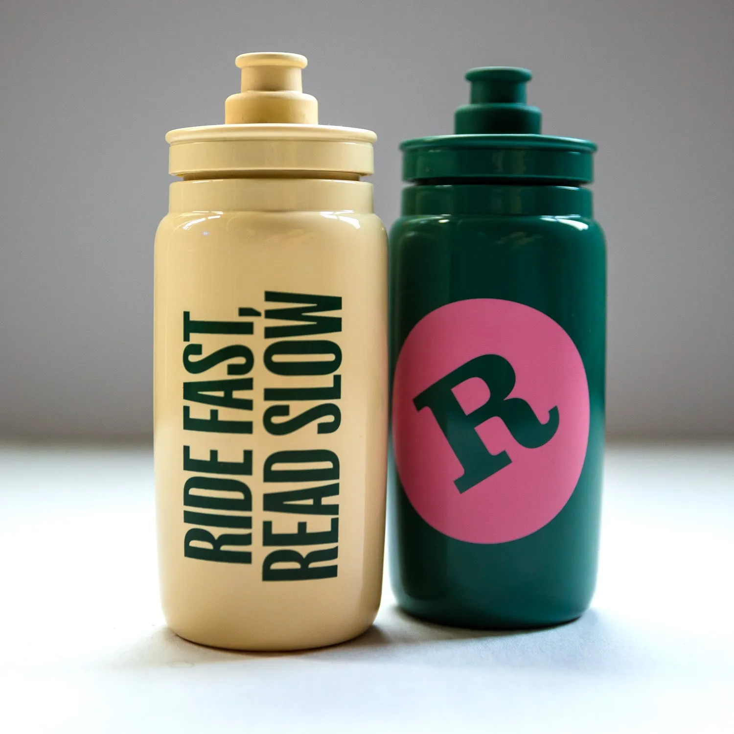 Rouleur Water Bottle Bidon - Ride Fast, Read Slow - Cream   Green