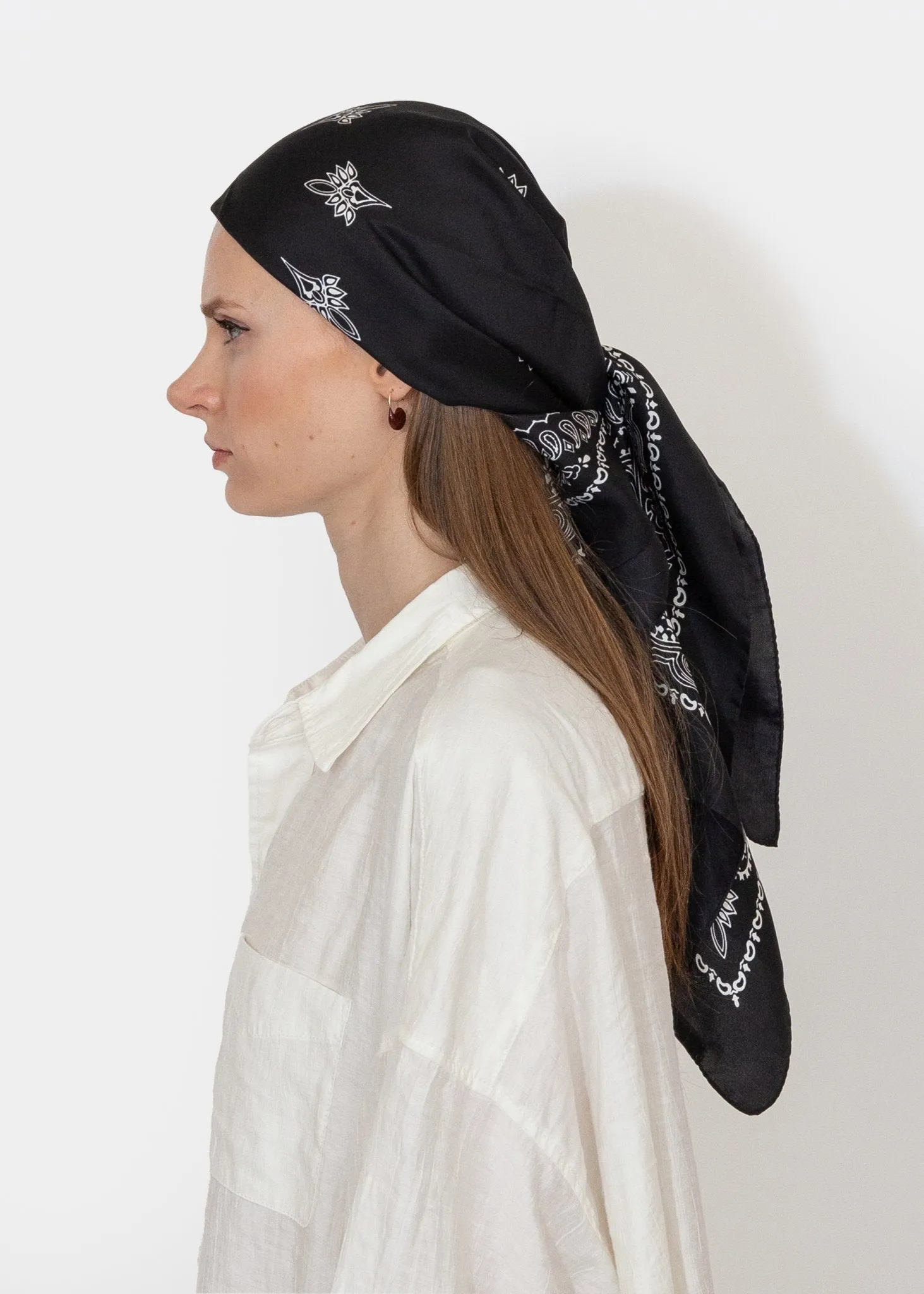 Sens Carre in Black
